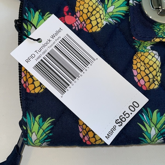 Vera Bradley Turn lock Wallet RFID
Protection Pineapple Toucan Party NWT - Picture 3 of 7